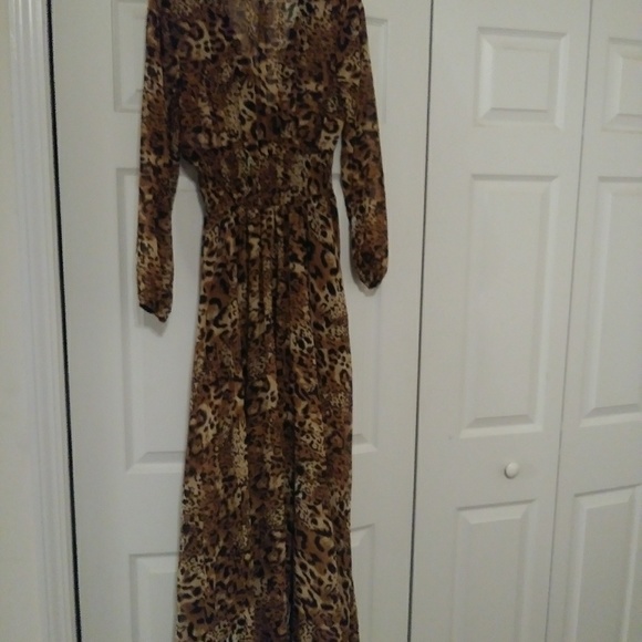 Dress - Picture 2 of 2